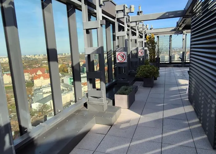 Towarowa 39 New York Apartment, Free Parking, Air-conditioning, Self Check-in 24h بوزنان