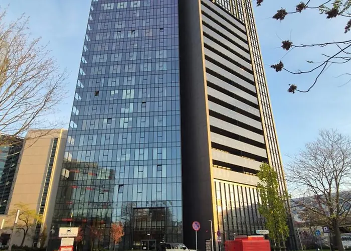 Towarowa 39 New York Apartment, Free Parking, Air-conditioning, Self Check-in 24h * بوزنان