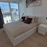 公寓 Towarowa 39 New York Apartment, Free Parking, Air-conditioning, Self Check-in 24h 波兹南