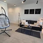 公寓 Towarowa 39 New York Apartment, Free Parking, Air-conditioning, Self Check-in 24h