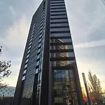 Towarowa 39 New York Apartment, Free Parking, Air-conditioning, Self Check-in 24h * 波兹南