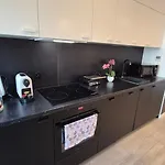 Towarowa 39 New York Apartment, Free Parking, Air-conditioning, Self Check-in 24h * 波兹南