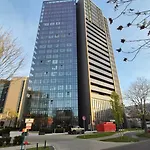 Towarowa 39 New York Apartment, Free Parking, Air-conditioning, Self Check-in 24h * 波兹南