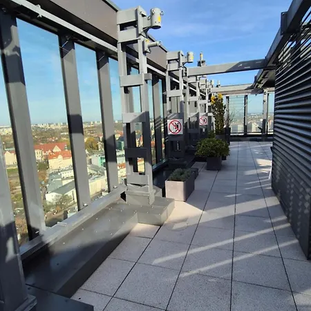 Towarowa 39 New York Apartment, Free Parking, Air-conditioning, Self Check-in 24h بوزنان