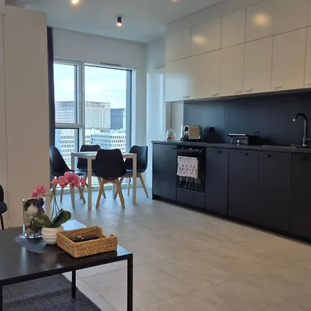 Towarowa 39 New York Apartment, Free Parking, Air-conditioning, Self Check-in 24h Poznań