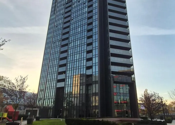 Towarowa 39 New York Apartment, Free Parking, Air-conditioning, Self Check-in 24h Apartment Poznan