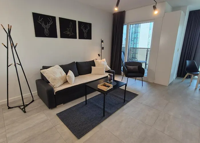 Apartment Towarowa 39 New York Apartment, Free Parking, Air-conditioning, Self Check-in 24h *