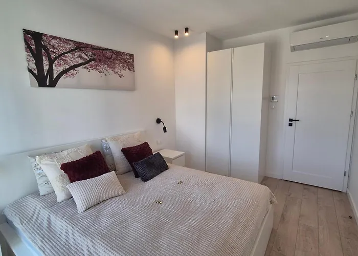 Apartment Towarowa 39 New York Apartment, Free Parking, Air-conditioning, Self Check-in 24h Poznan