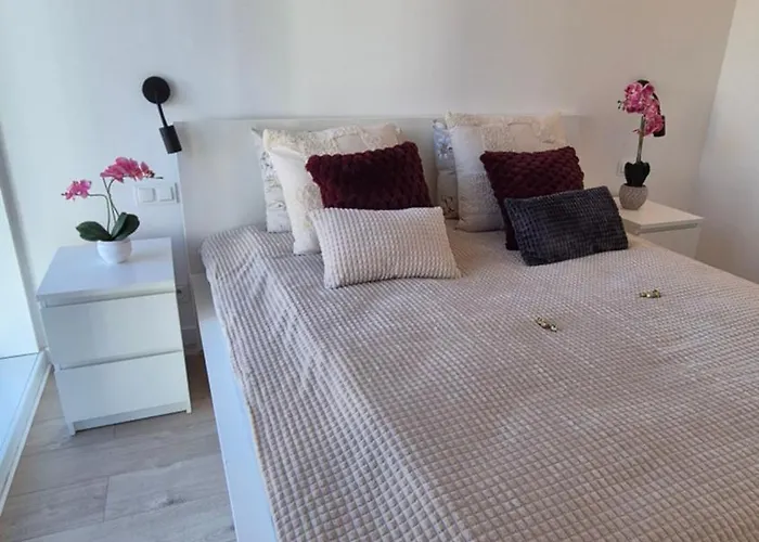 Towarowa 39 New York Apartment, Free Parking, Air-conditioning, Self Check-in 24h Apartment Poznan